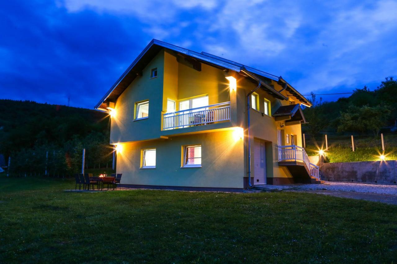 Villa Kuca Za Odmor Plivska Jezera Jajce Exterior foto